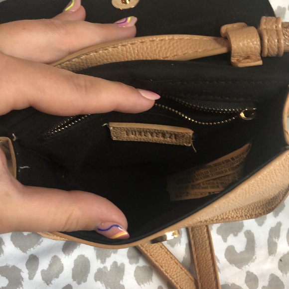 Forever 21 tan crossbody - Picture 3 of 3